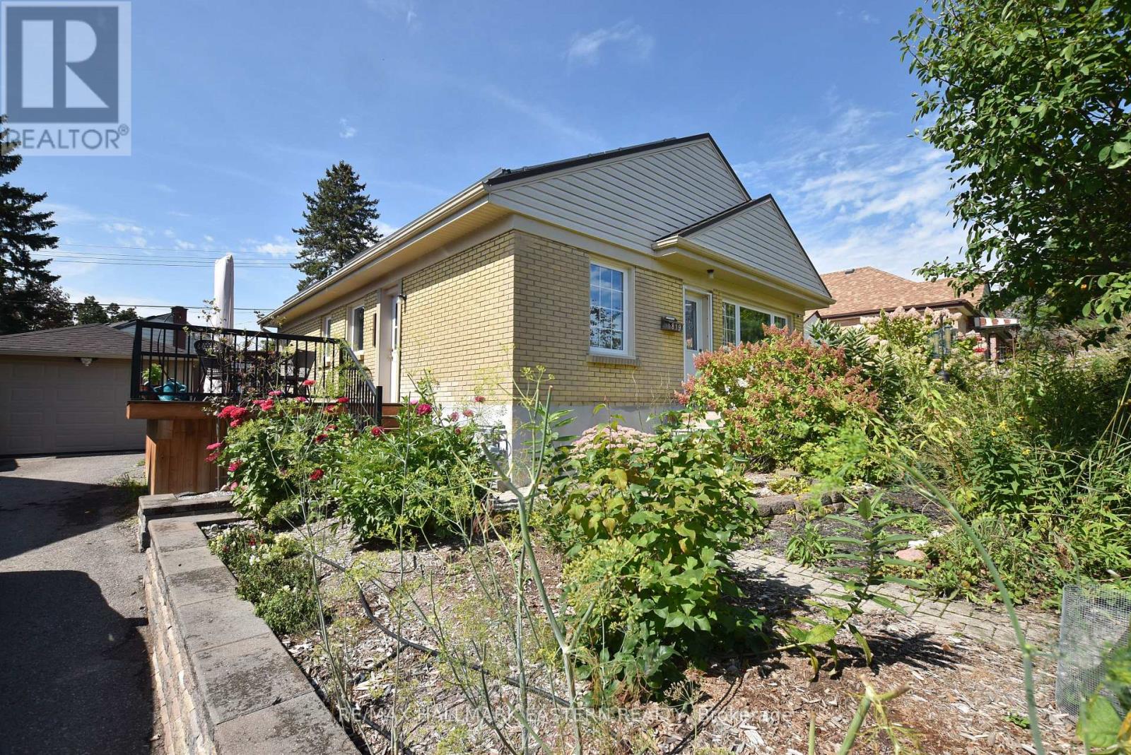 819 RISHOR CRESCENT - 2