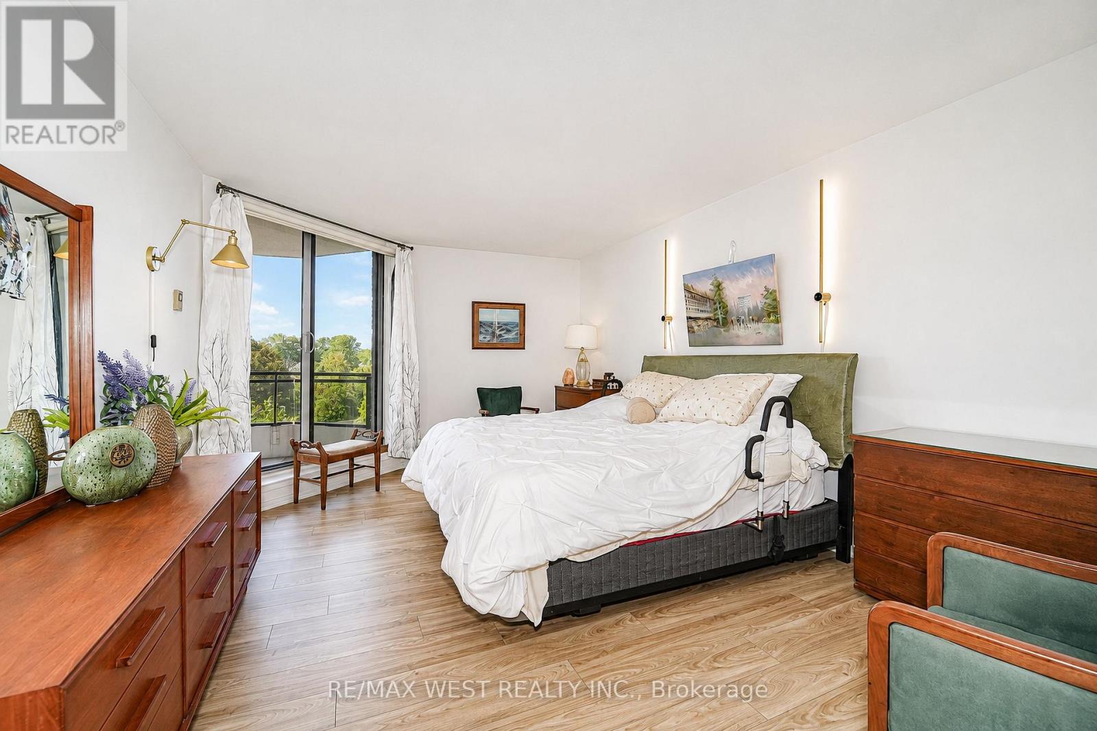 #305 700 WILSON ROAD N - Image 8