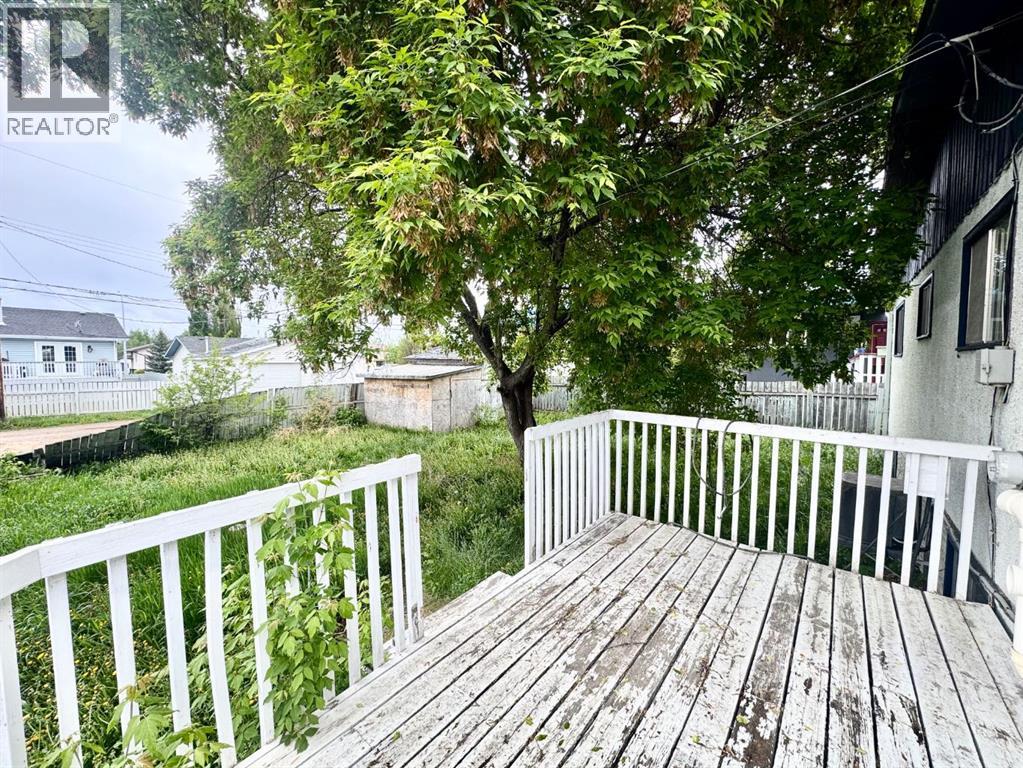5536 47A Street - Image 7
