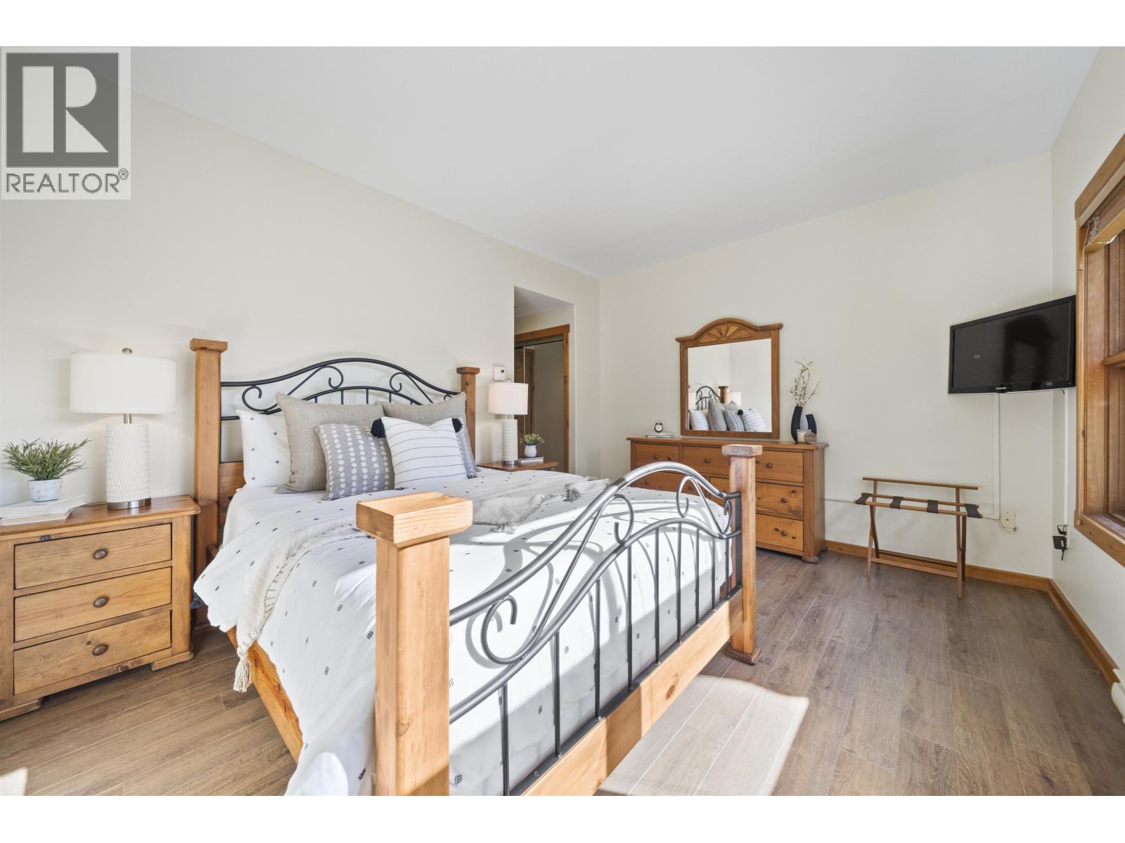 3 2269 NORDIC DRIVE, Whistler