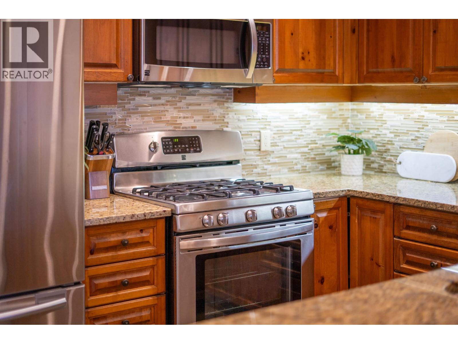 3 2269 NORDIC DRIVE, Whistler
