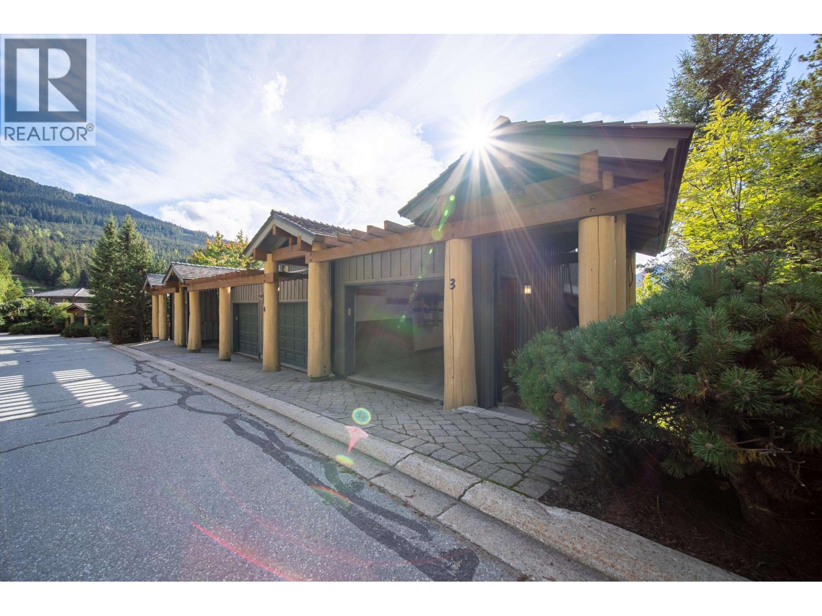 3 2269 NORDIC DRIVE, Whistler
