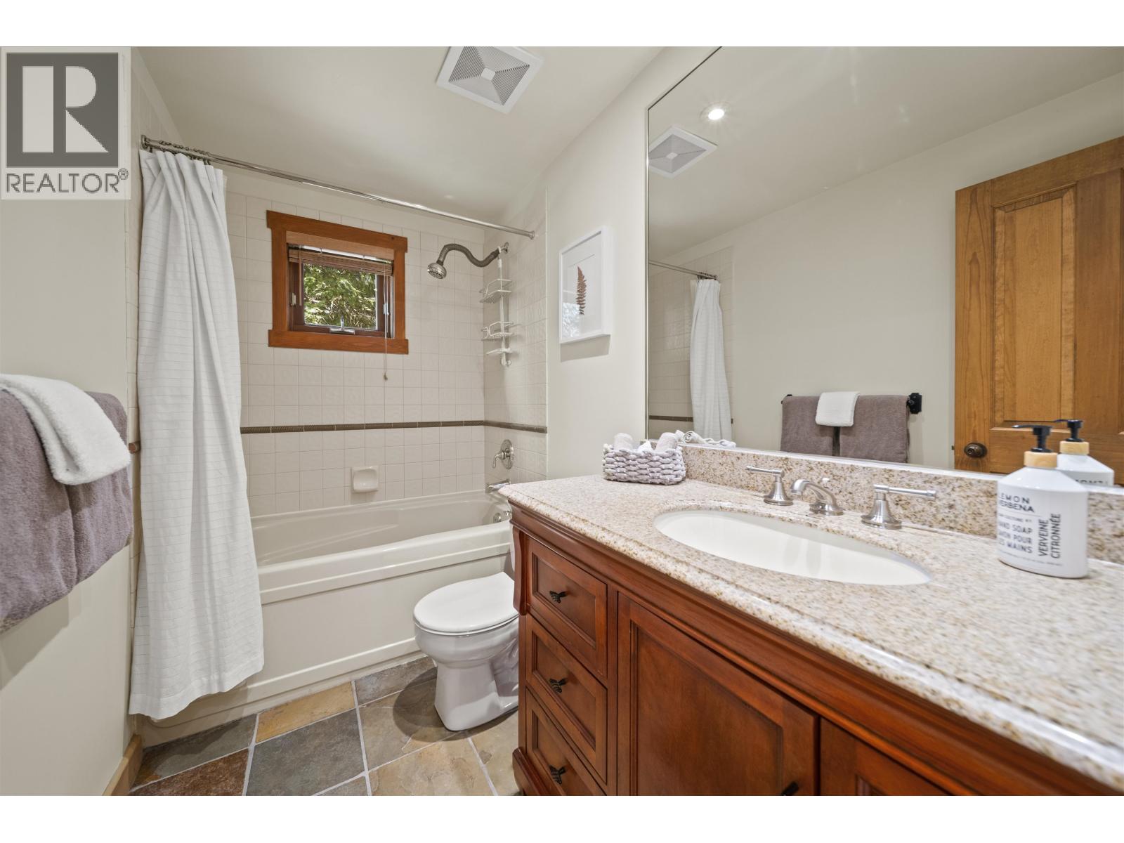 3 2269 NORDIC DRIVE, Whistler