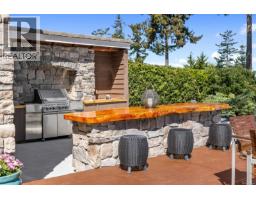 Kitchen - 863 Cavin Rd, French Creek, BC V9P1Z9 Photo 16