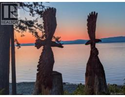 863 Cavin Rd, French Creek, BC V9P1Z9 Photo 21