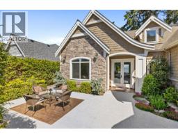 863 Cavin Rd, French Creek, BC V9P1Z9 Photo 36