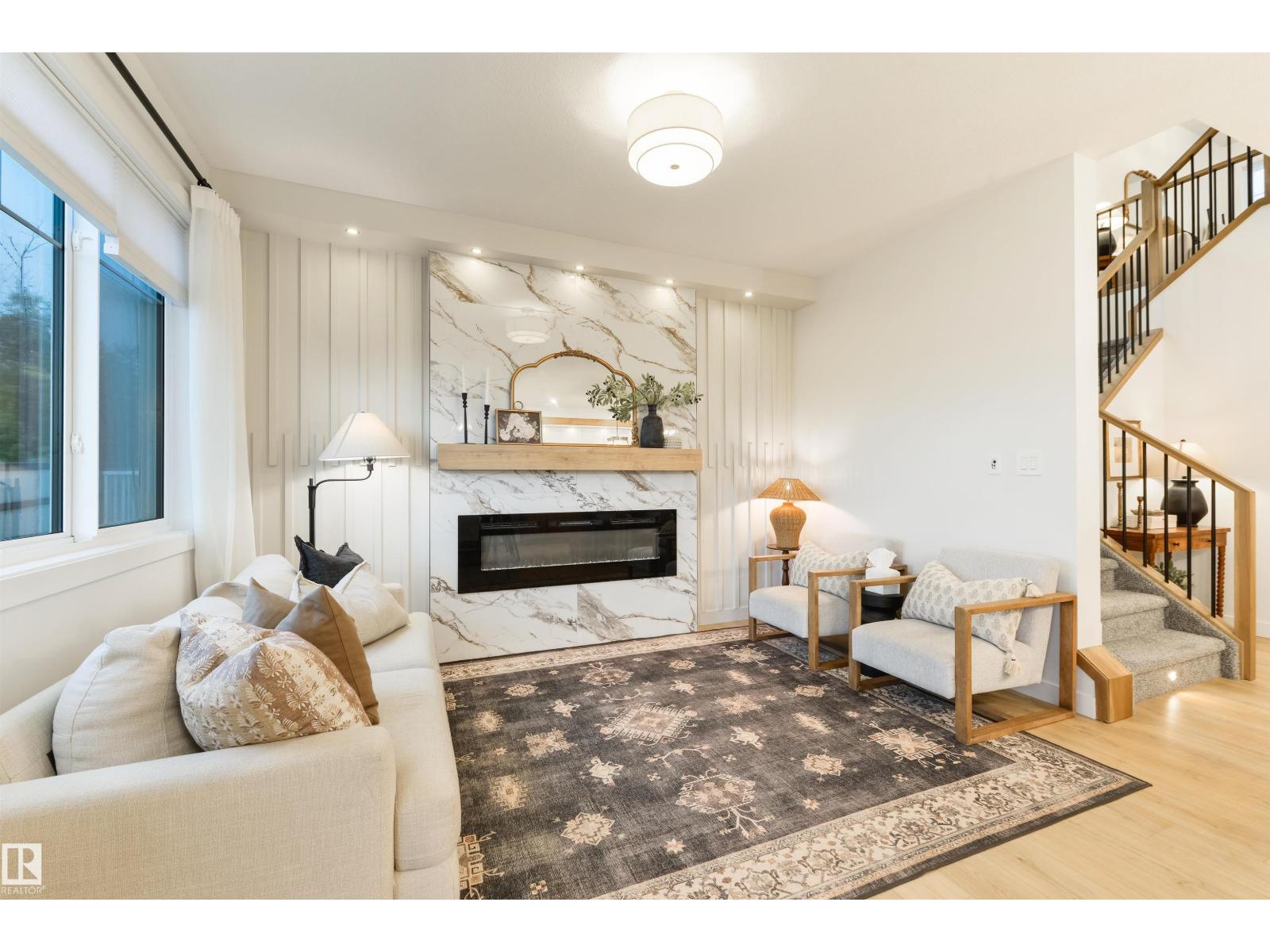15 ASHBURY CR - 9