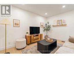 47 Sandsprings Crescent, Essa, ON L0M1B0 Photo 11