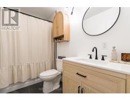 47 Sandsprings Crescent, Essa, ON L0M1B0 Photo 18