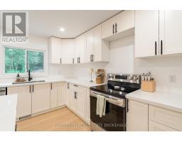 47 Sandsprings Crescent, Essa, ON L0M1B0 Photo 9
