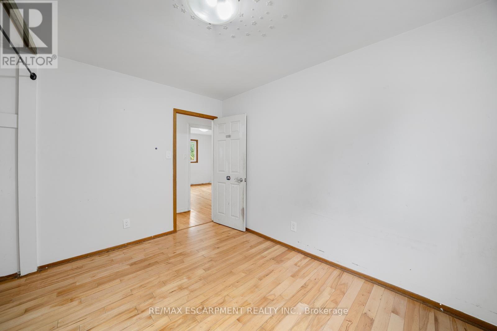 5 ELIZABETH STREET - 21
