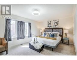 18 Rogers Trail, Bradford West Gwillimbury, ON L3Z0G4 Photo 21