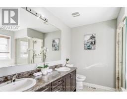 18 Rogers Trail, Bradford West Gwillimbury, ON L3Z0G4 Photo 23