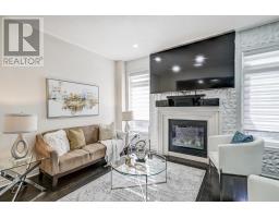 18 Rogers Trail, Bradford West Gwillimbury, ON L3Z0G4 Photo 6