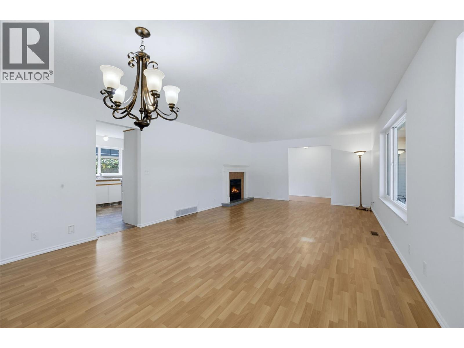 5080 70 Avenue NE - Image 11
