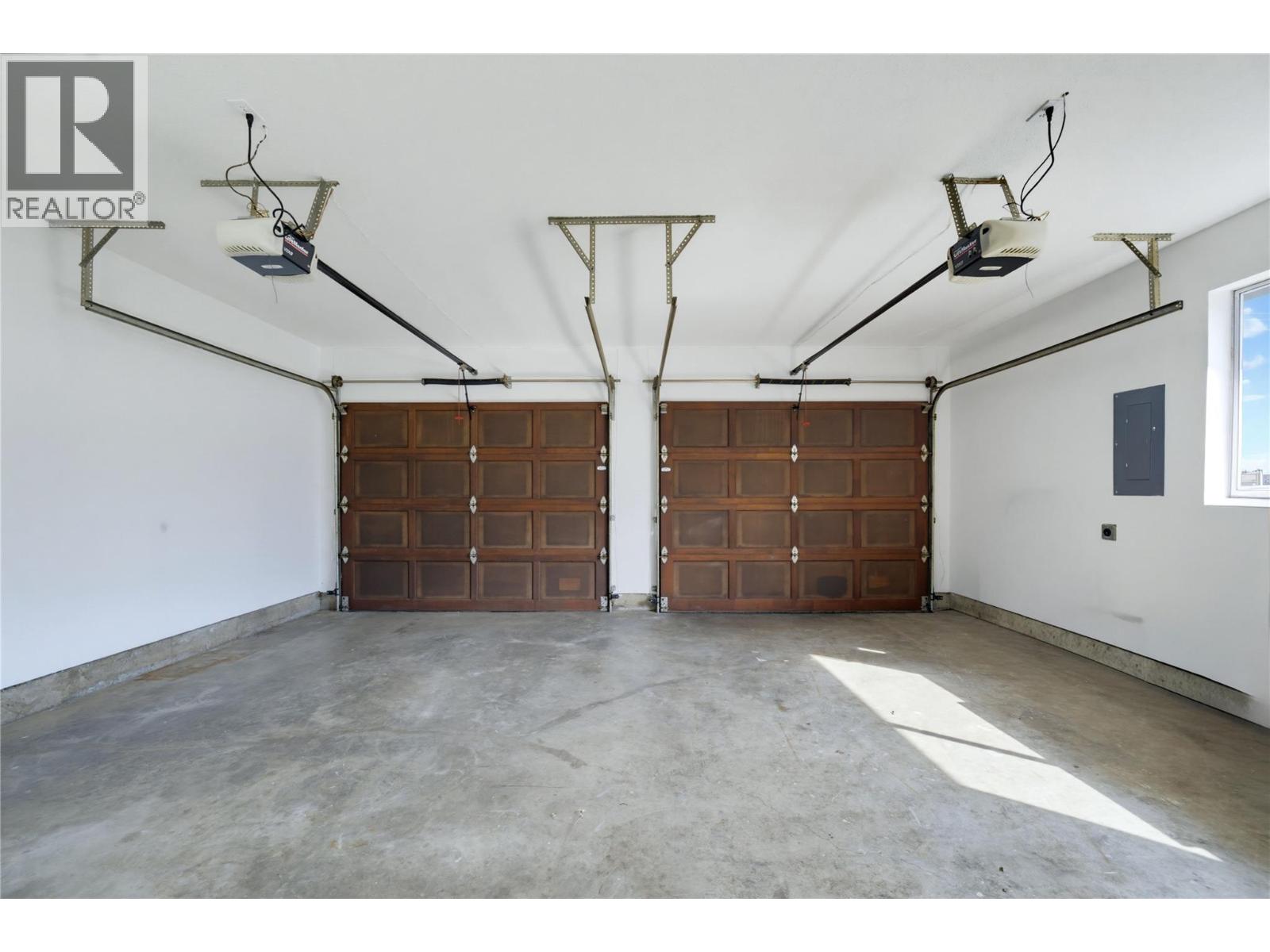 5080 70 Avenue NE - 51