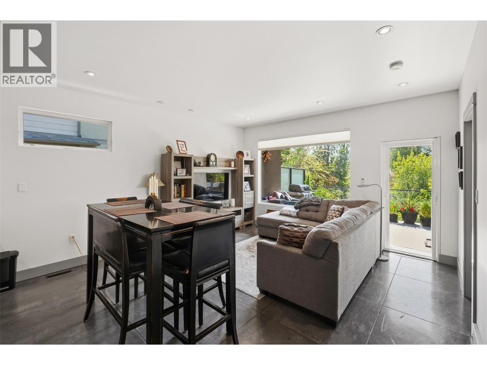 729 CREEKSIDE Road - 16