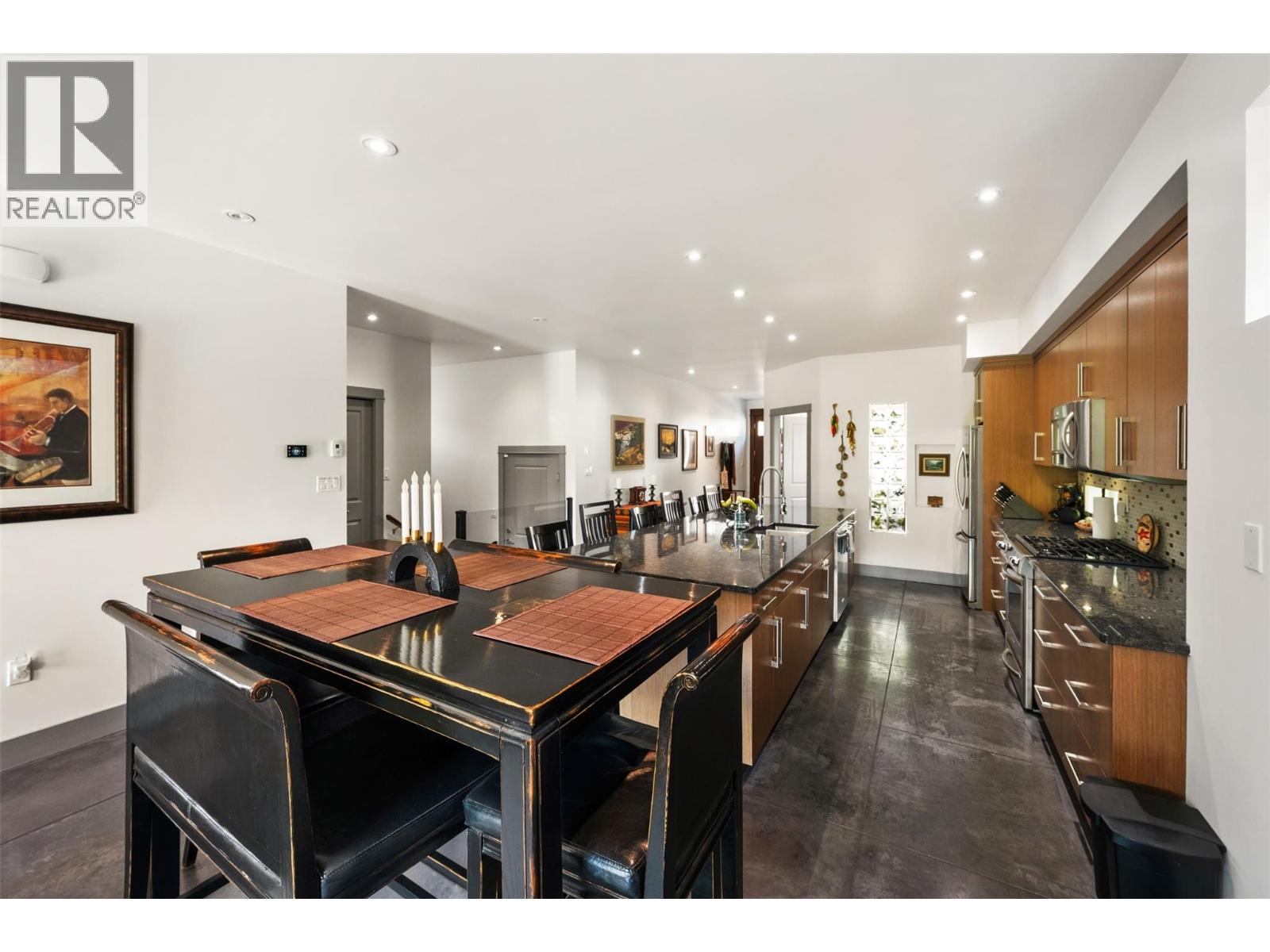 729 CREEKSIDE Road - 9