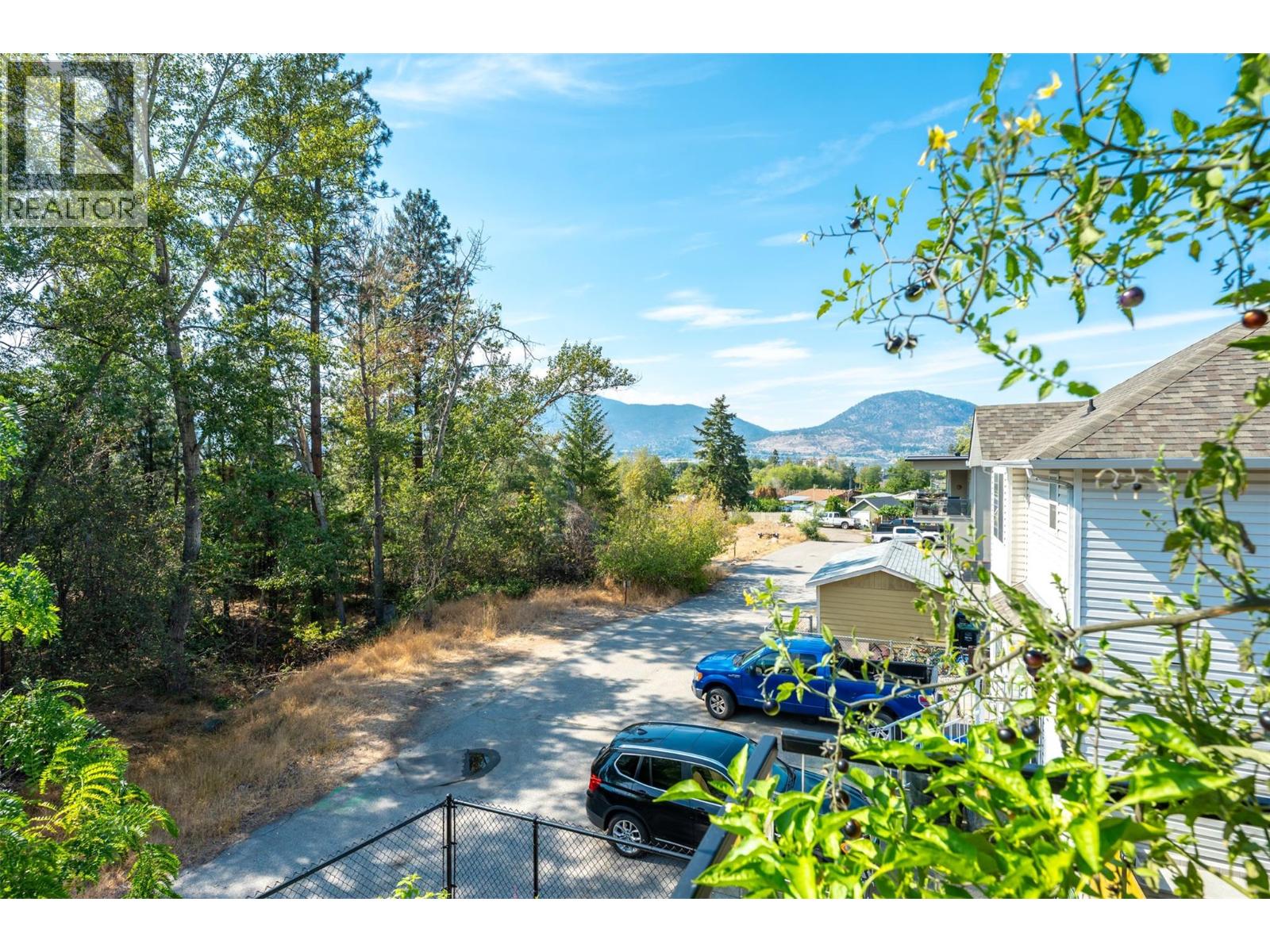 729 CREEKSIDE Road, Penticton