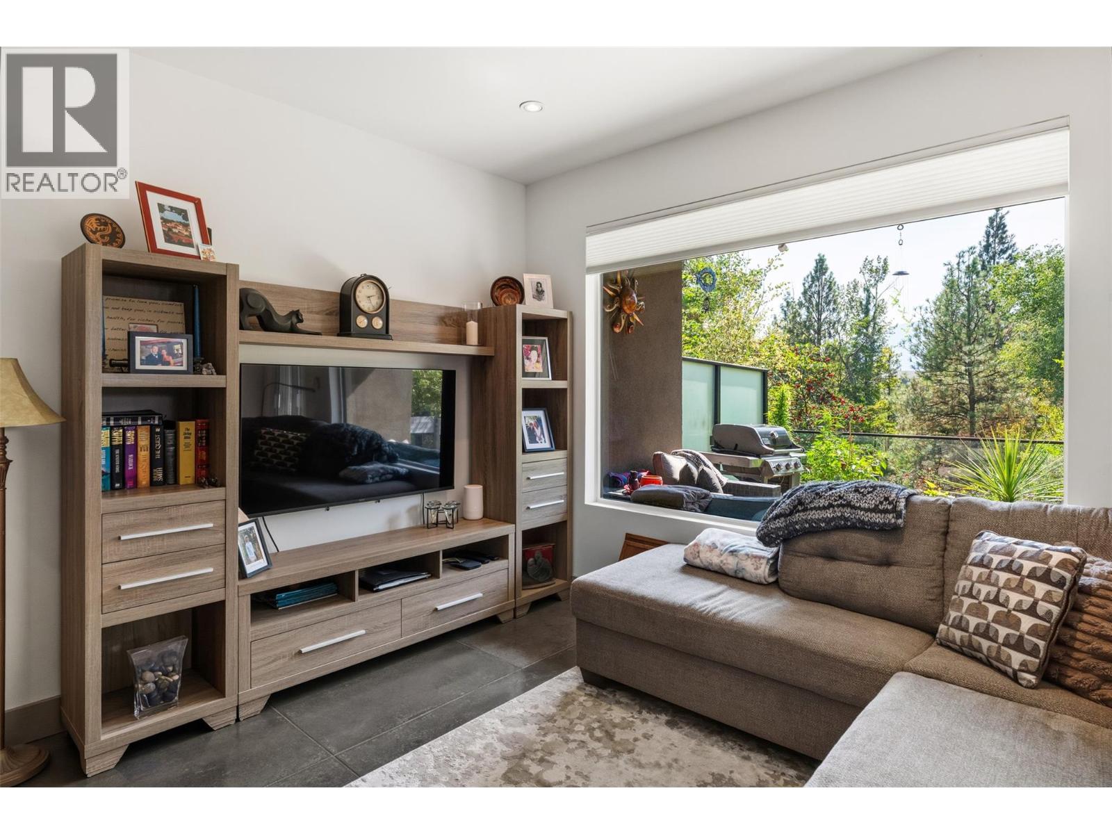 729 CREEKSIDE Road, Penticton