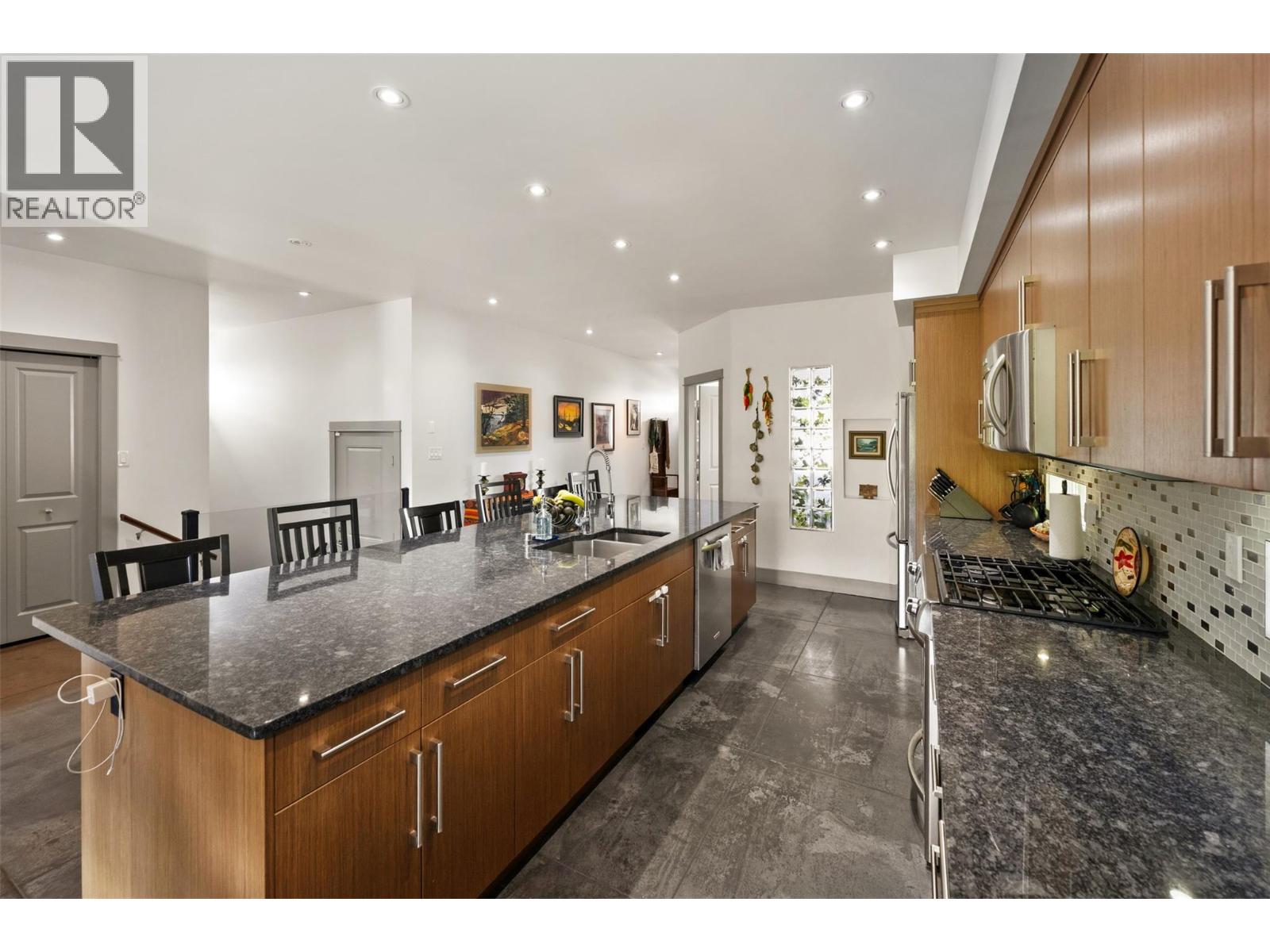 729 CREEKSIDE Road - 10