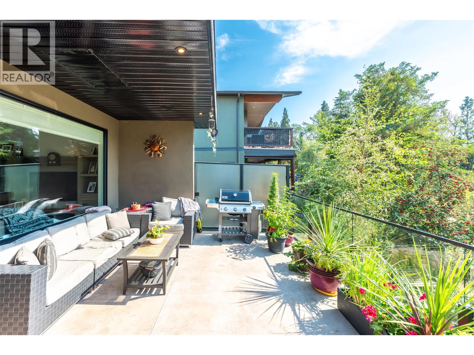 729 CREEKSIDE Road, Penticton