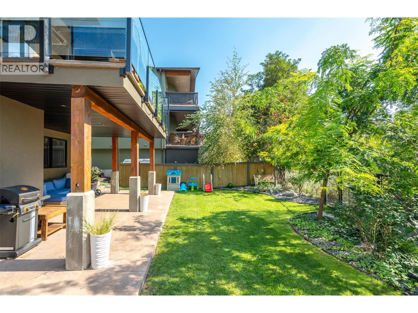 729 CREEKSIDE Road, Penticton