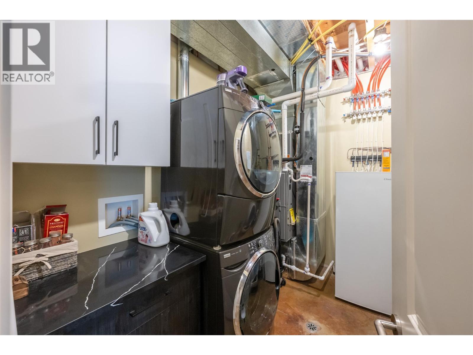729 CREEKSIDE Road, Penticton