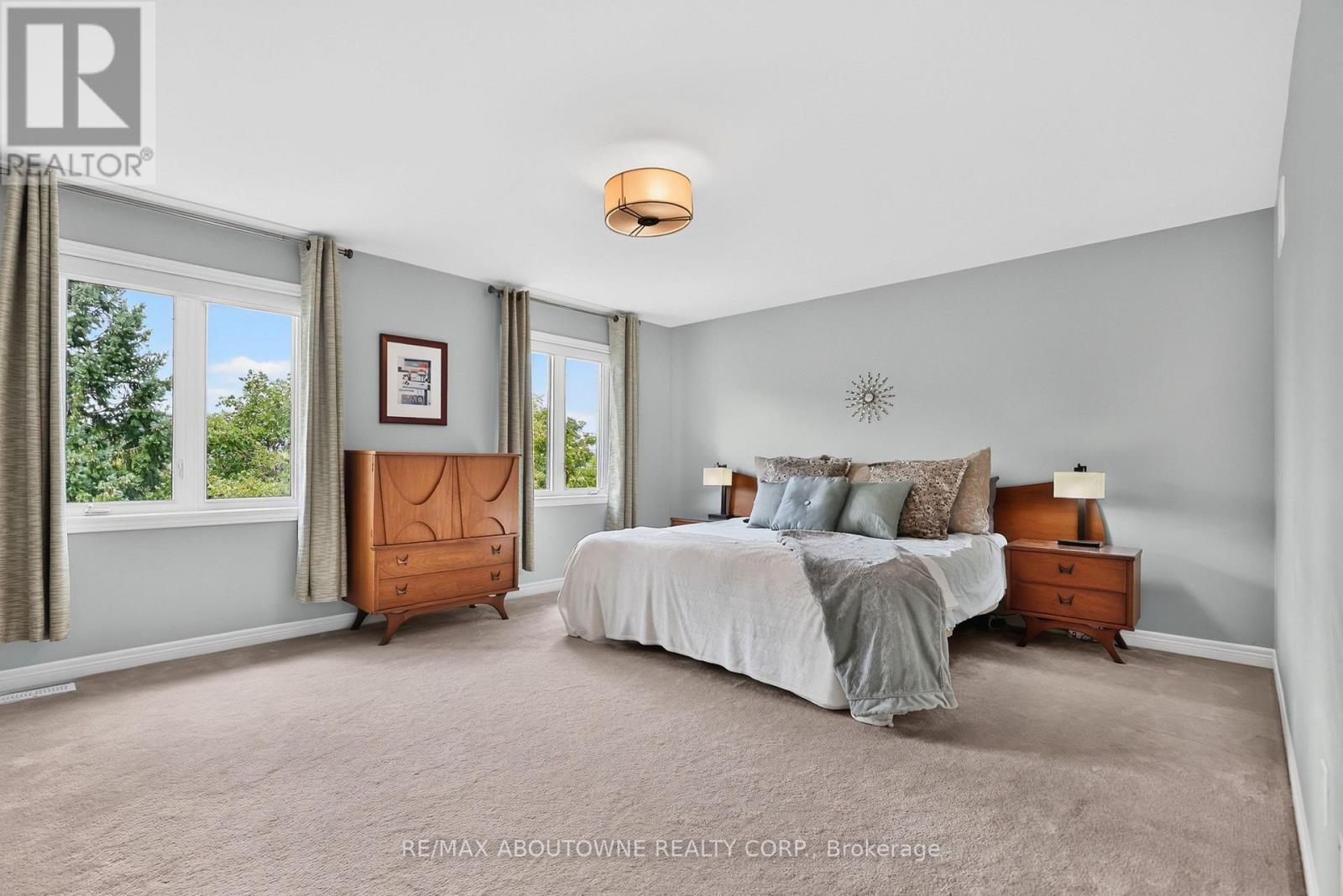 2269 WHITWORTH DRIVE - 25