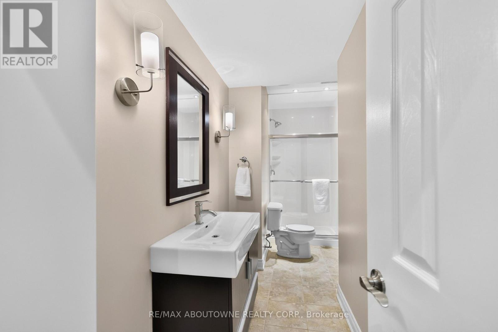 2269 WHITWORTH DRIVE - 37