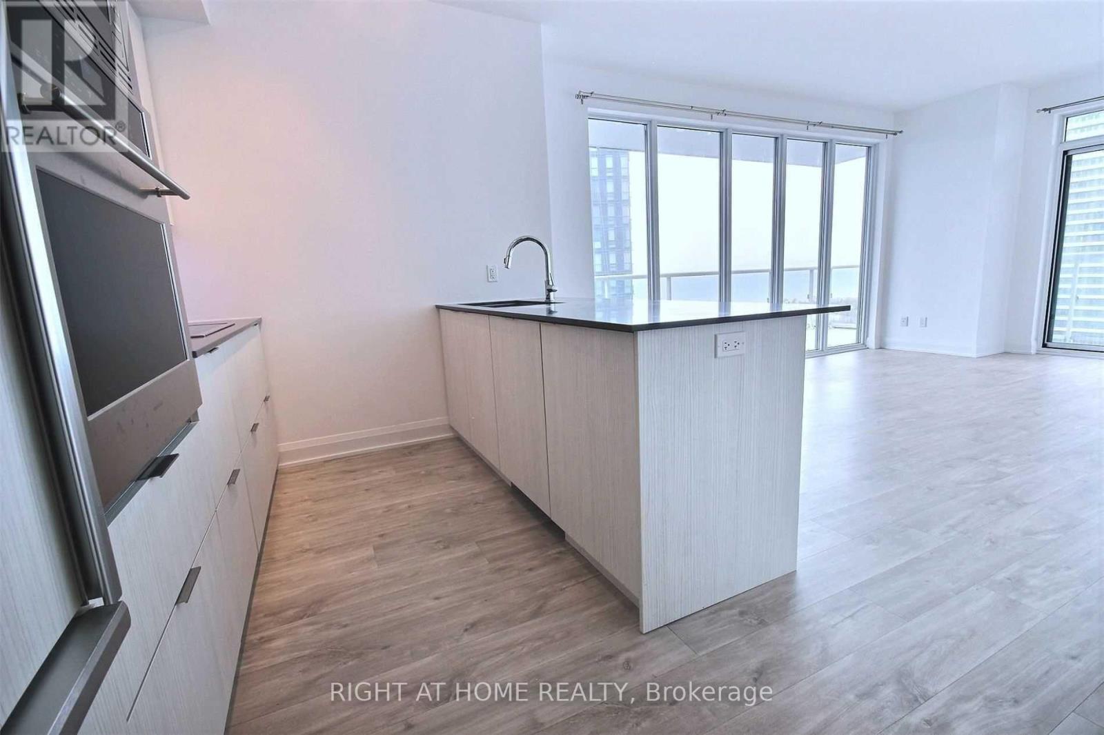 #1703 56 Annie Craig Drive, Toronto (Mimico), Ontario, M8V0C5, Toronto (Mimico), Ontario — photo 2 of 5