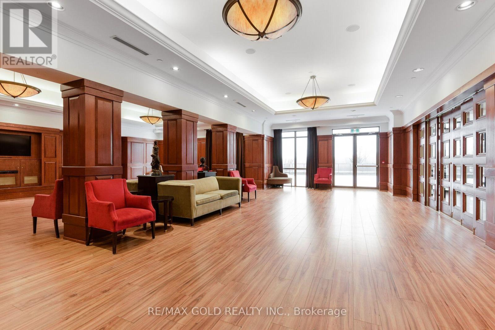#210 710 HUMBERWOOD BOULEVARD - 19