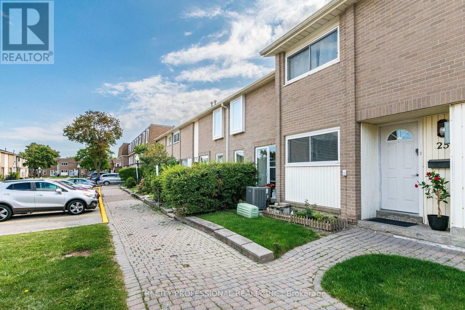 25 CRAIGLEIGH CRESCENT - 4