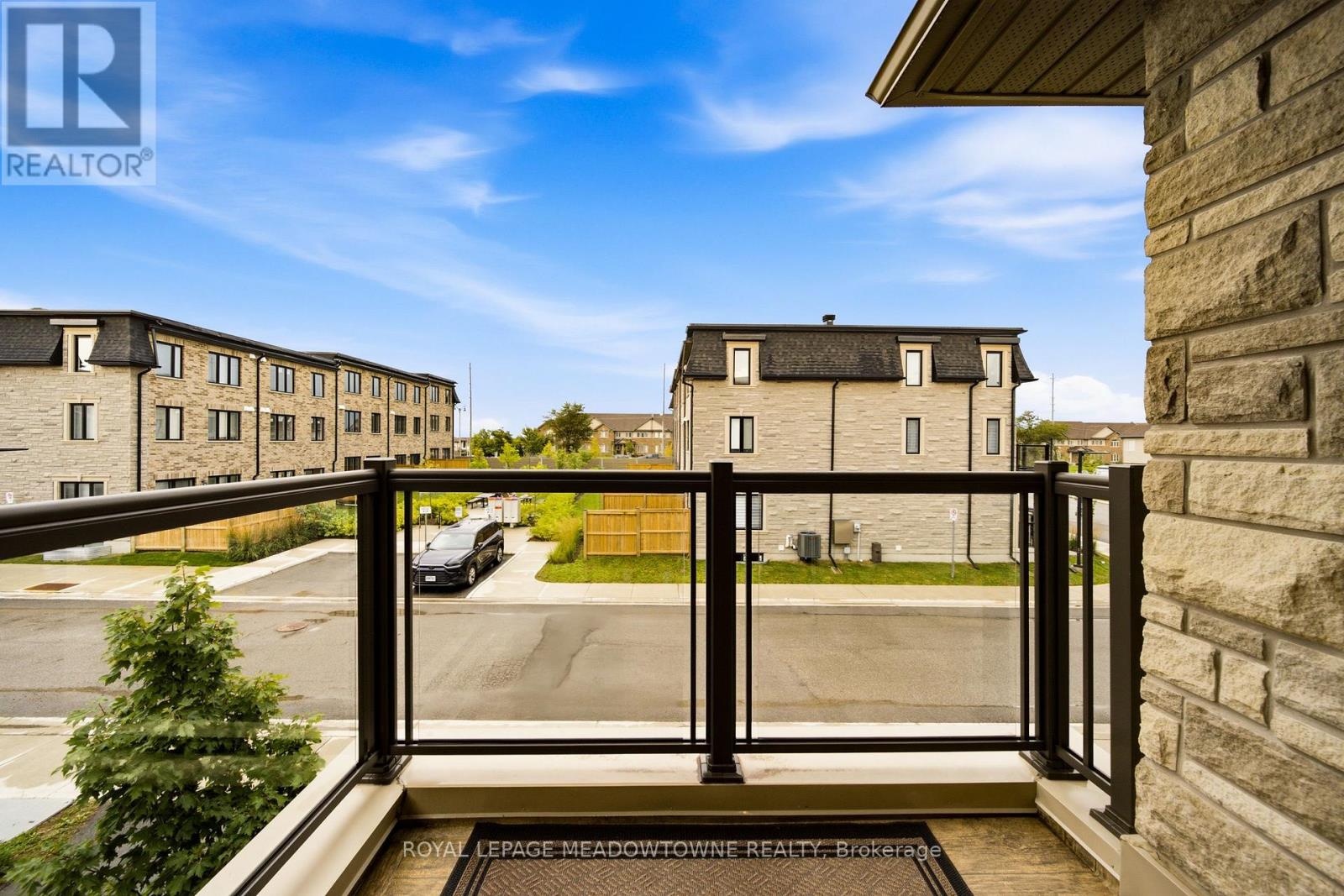 #5 675 VICTORIA ROAD - Image 31