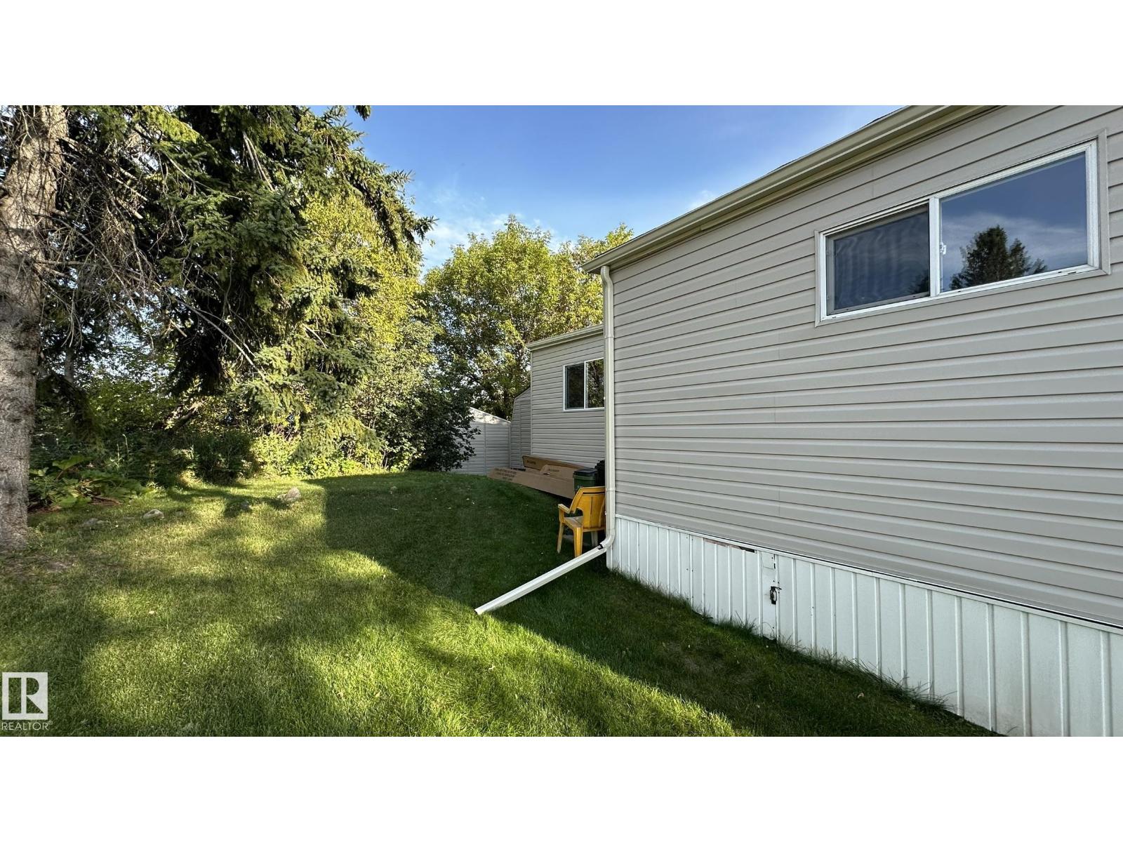 44 Rim RD NW, Edmonton, Alberta, T6P1G7, Edmonton, Alberta — photo 3 of 5