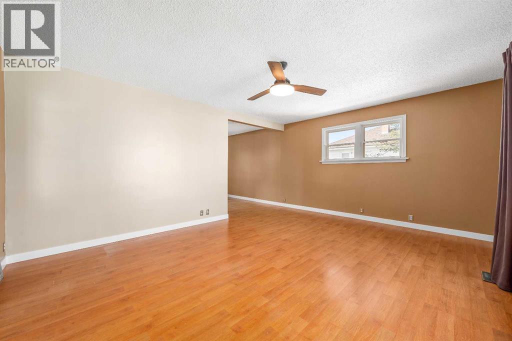 227 4 Street SW - 7