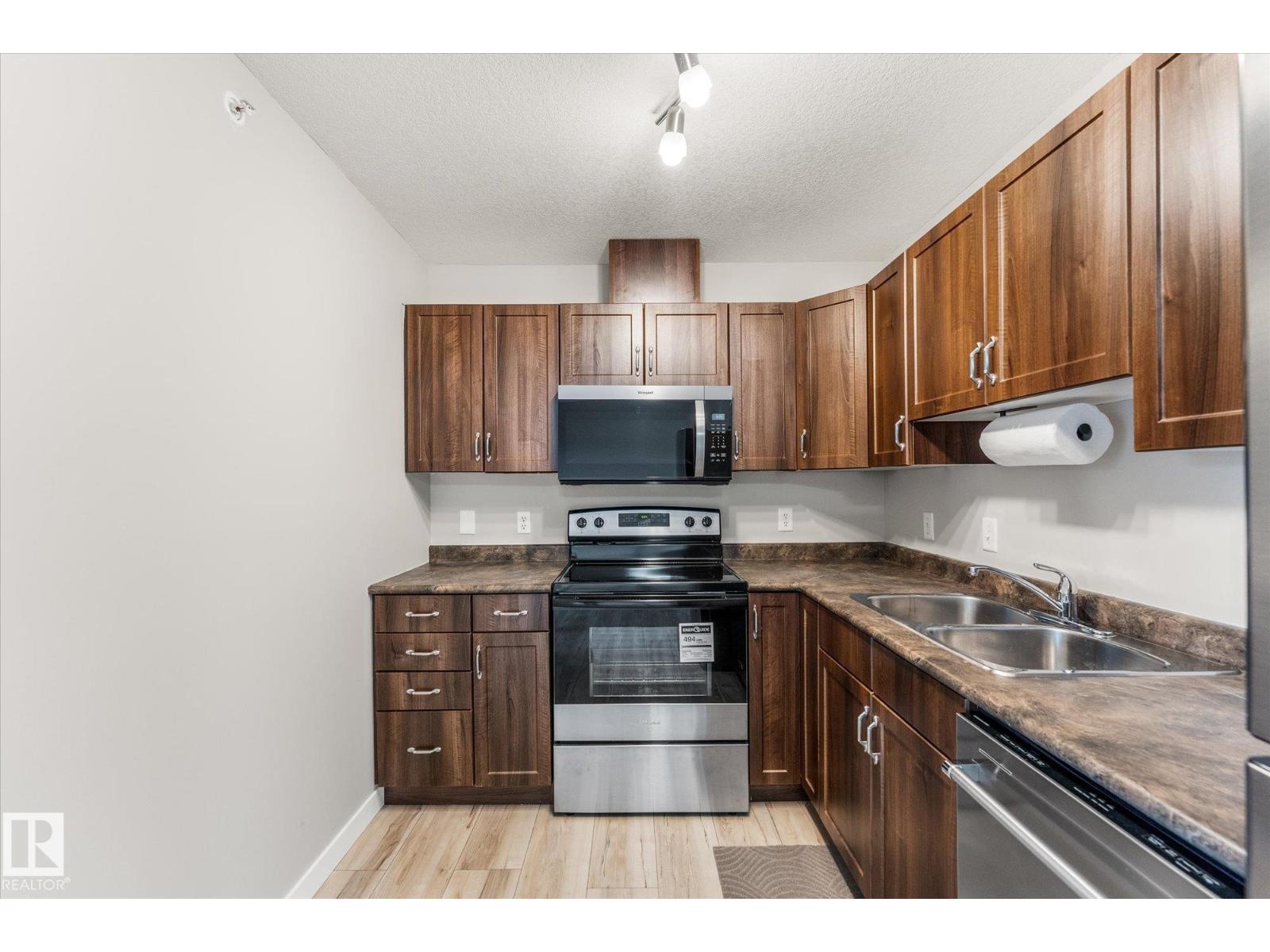 #437 50 WOODSMERE CL - 13