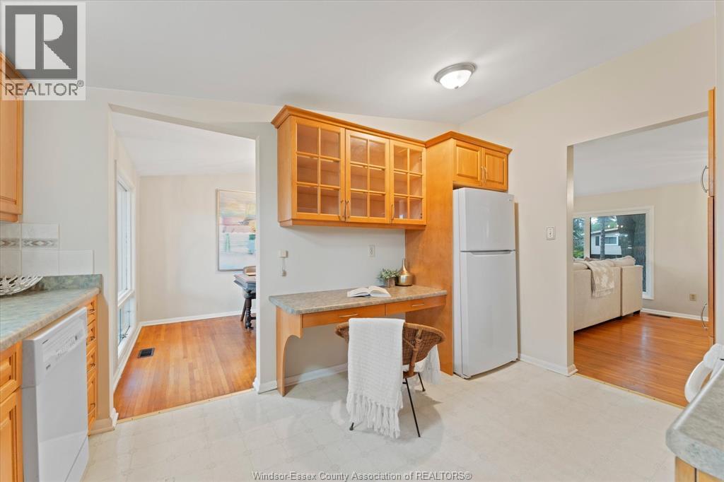 4339 ASHFIELD CRESCENT - 12