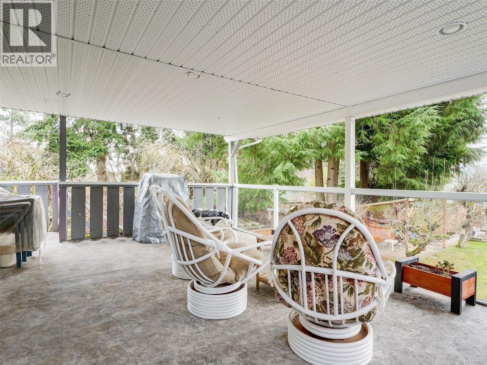 985 Sutcliffe Rd, Saanich