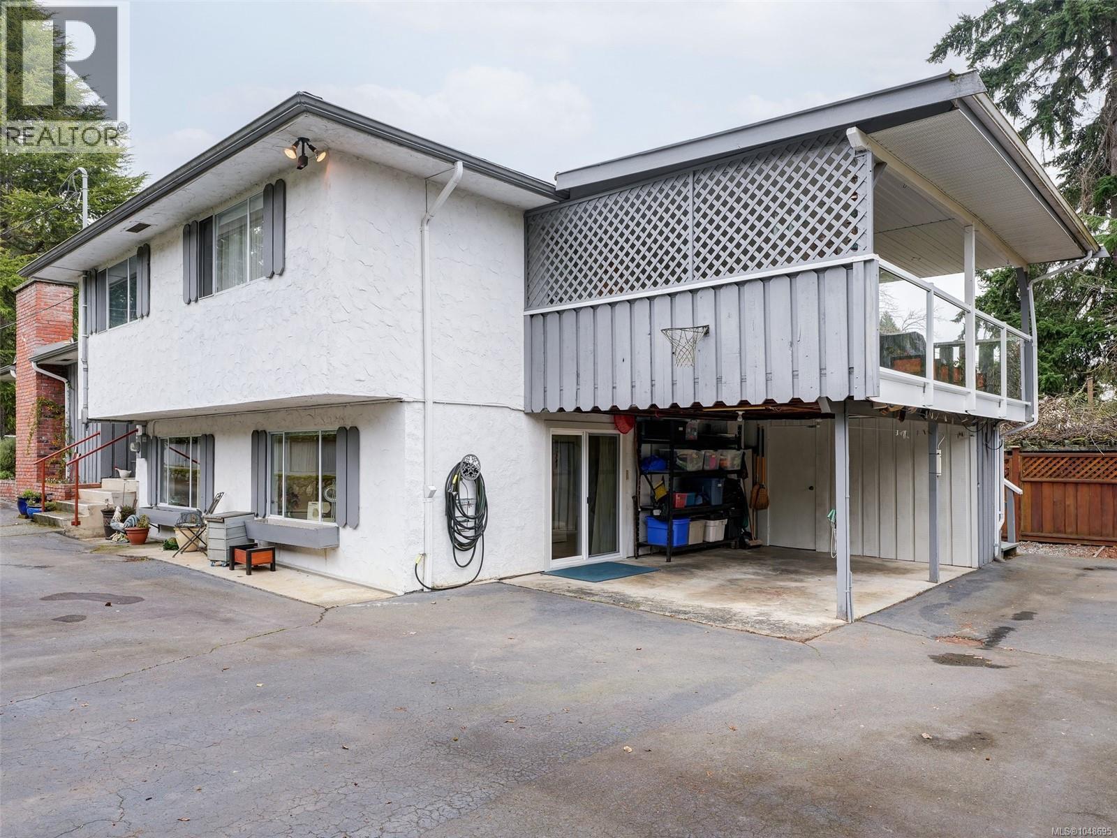 985 Sutcliffe Rd - 25