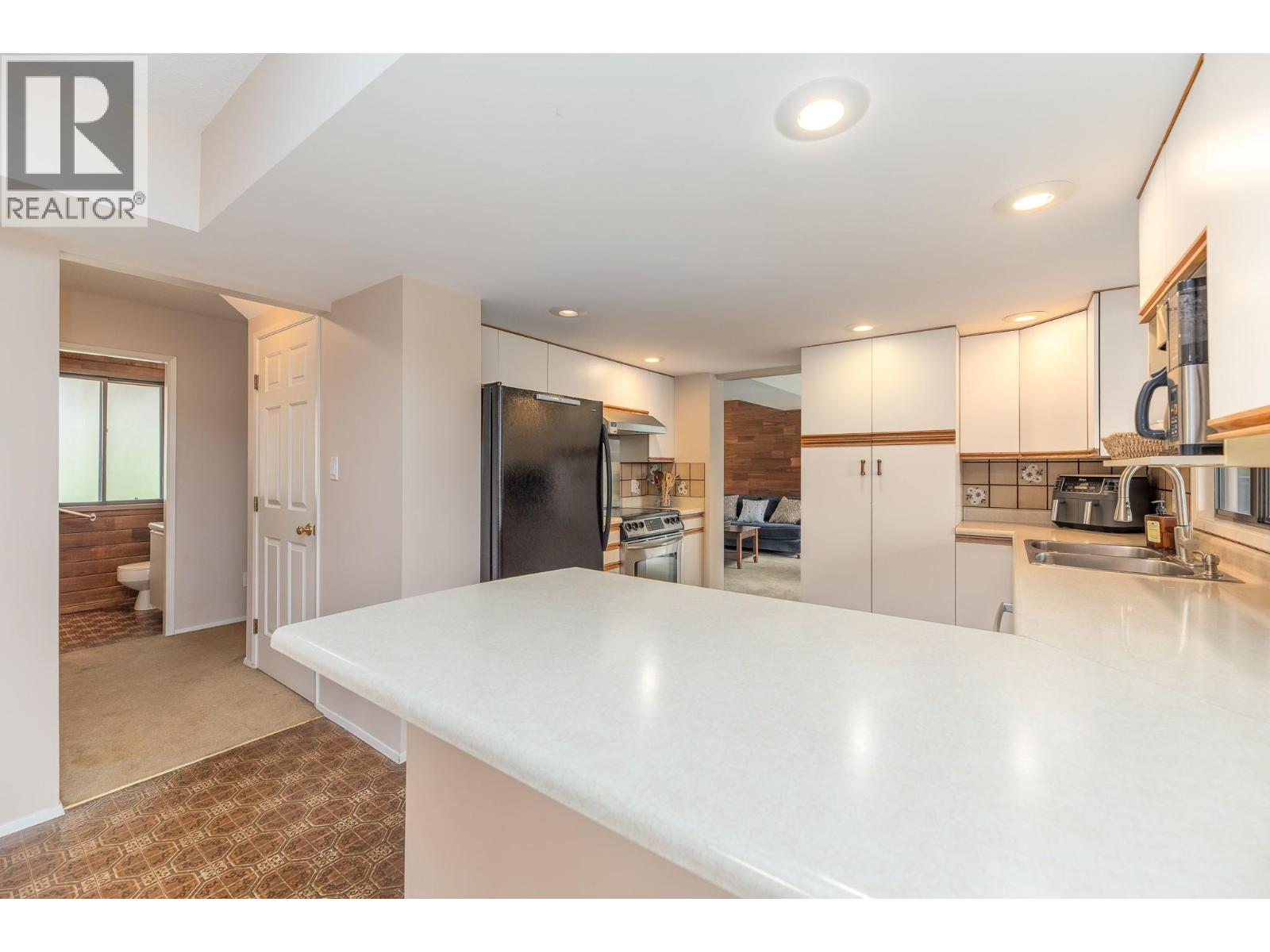 201 Sunnybrook Drive - Image 14