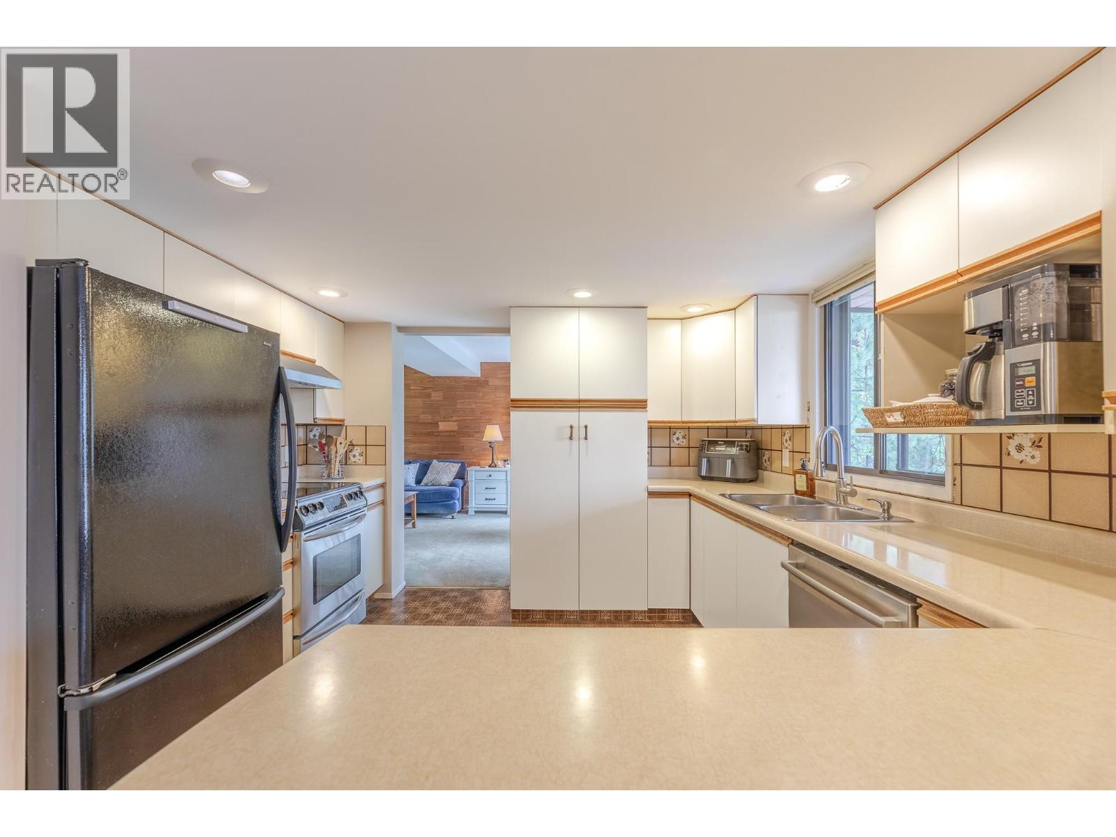 201 Sunnybrook Drive - Image 15