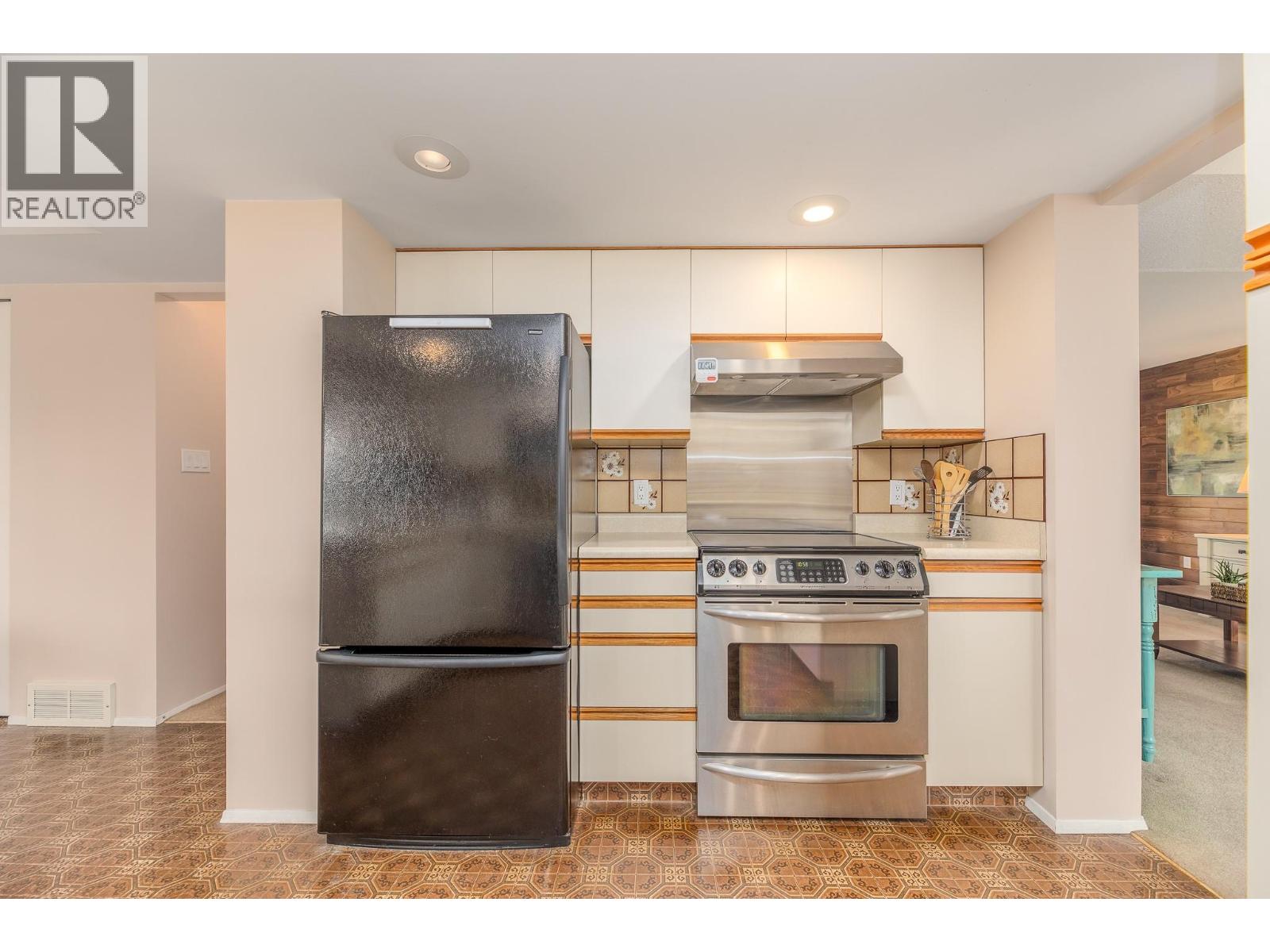 201 Sunnybrook Drive - Image 17