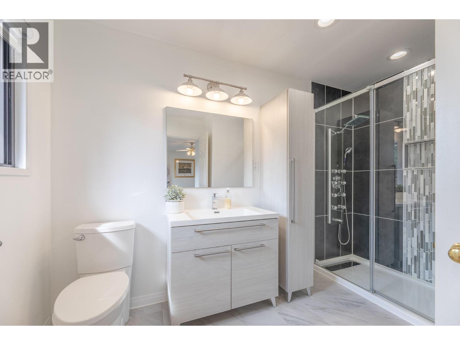 201 Sunnybrook Drive - 33