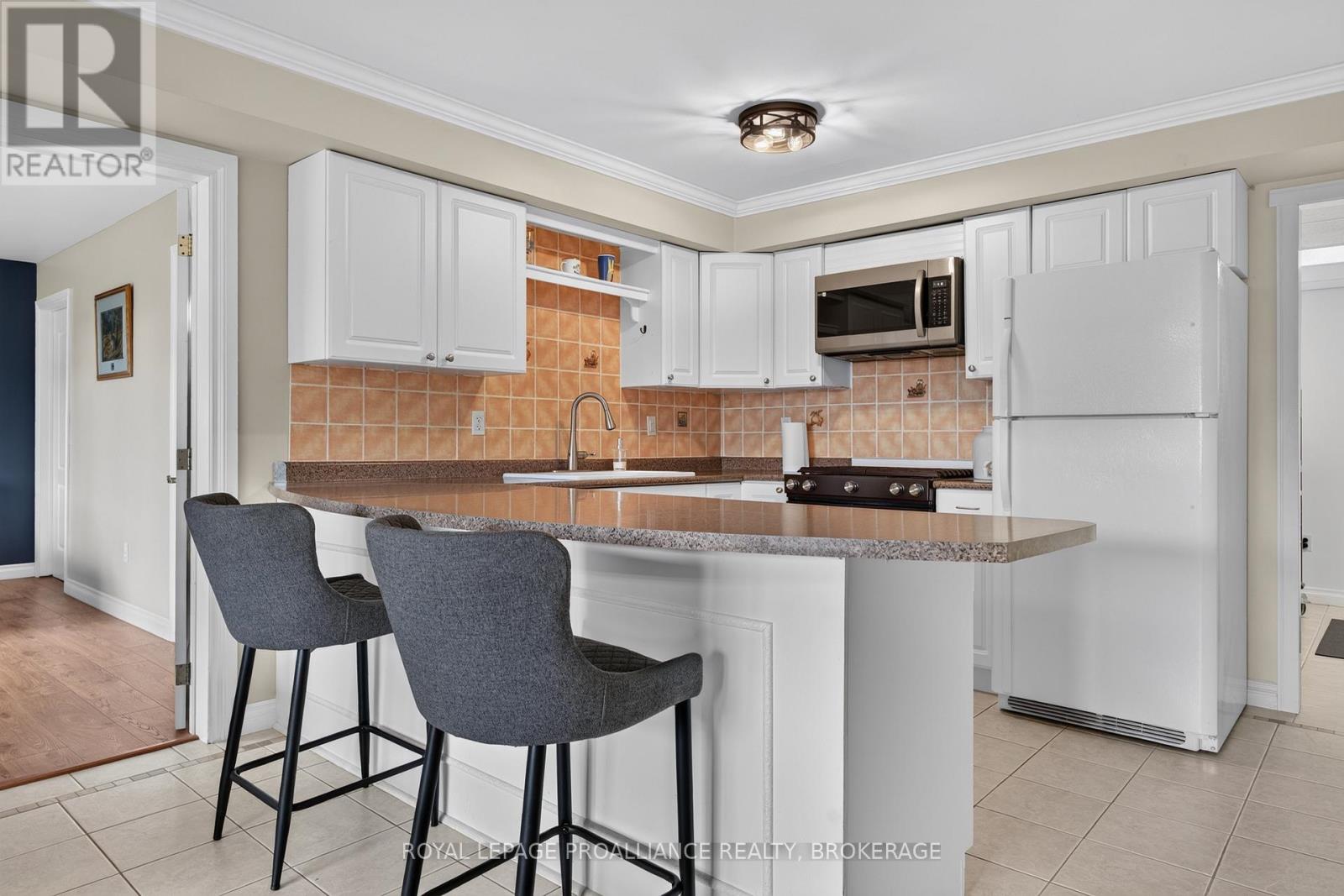 27 COLLINS DRIVE - Image 30