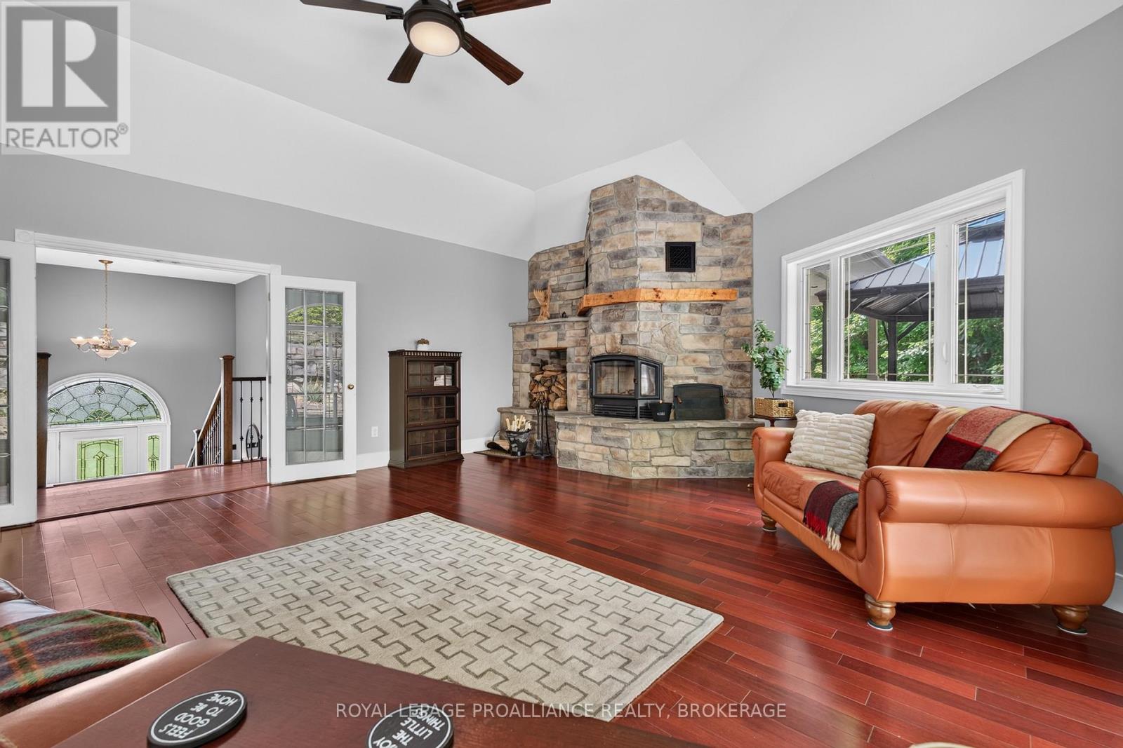 27 COLLINS DRIVE - Image 7