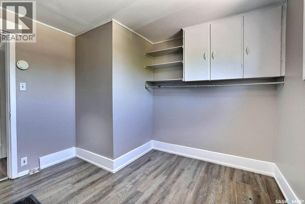 2100 Reynolds STREET - 32