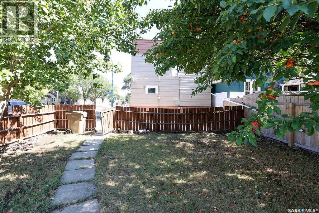 2100 Reynolds STREET - 6