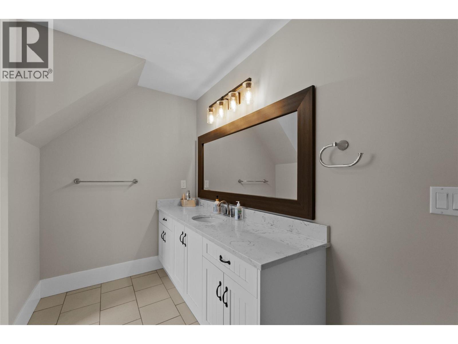 310 Lindley Creek Road - 34