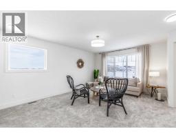 Kitchen - 546 Rivercrest View, Cochrane, AB T4C2W9 Photo 10